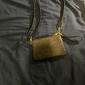 Elegant Black Crocodile-Embossed shoulder Bag